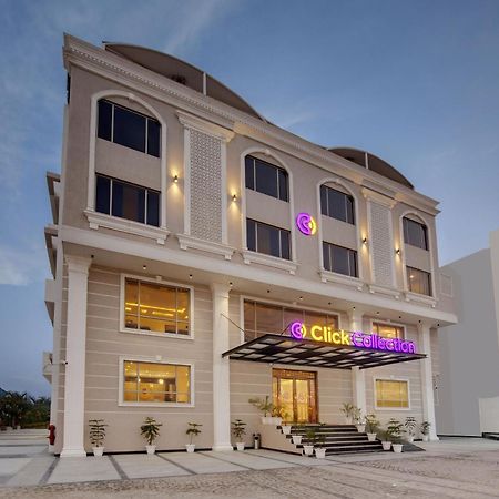 Click Collection Grand Gateway Varanasi Exterior photo